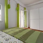 Apartment Enny Fuer 2 Personen In Porec, Nur 300M Vom Strand, 10 Gehminuten Vom Zentrum Entfernt,